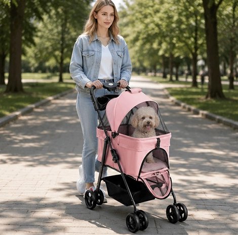Poussette pour Chien rose randonnée dans le parc 