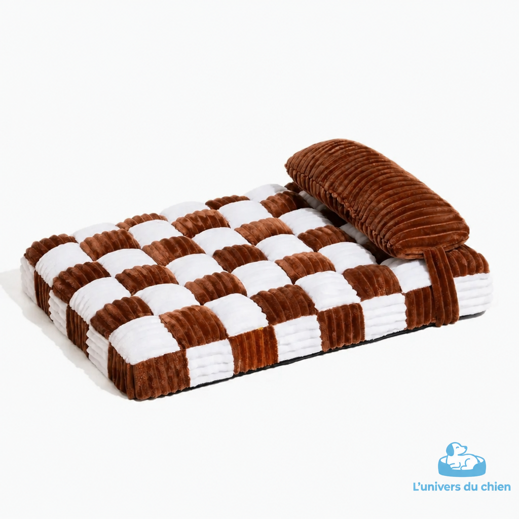 Lit pour chien marron et blanc à motif damier, avec traversin intégré